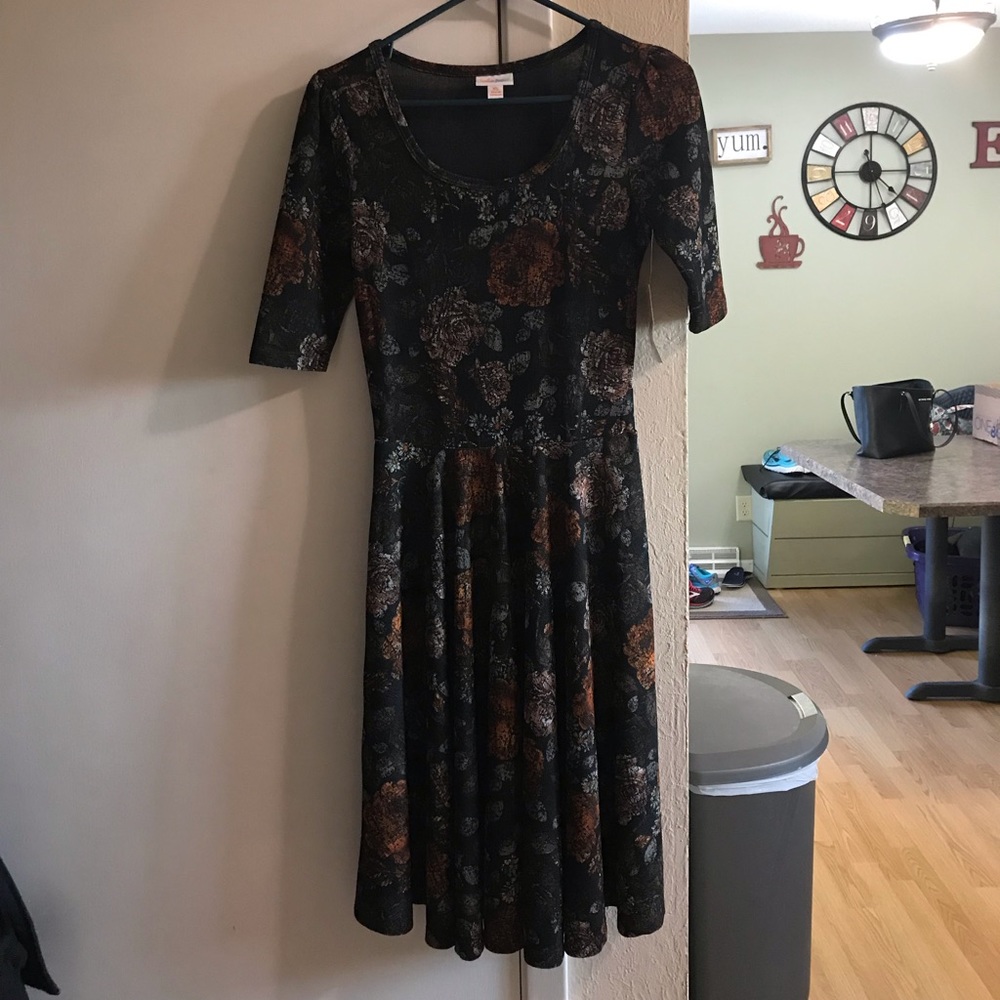 LuLaRoe Nicole dress